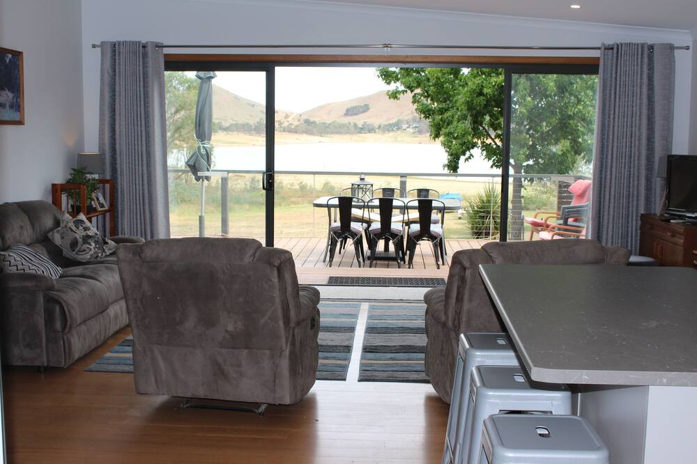 Photo of Others in Bonnie Doon