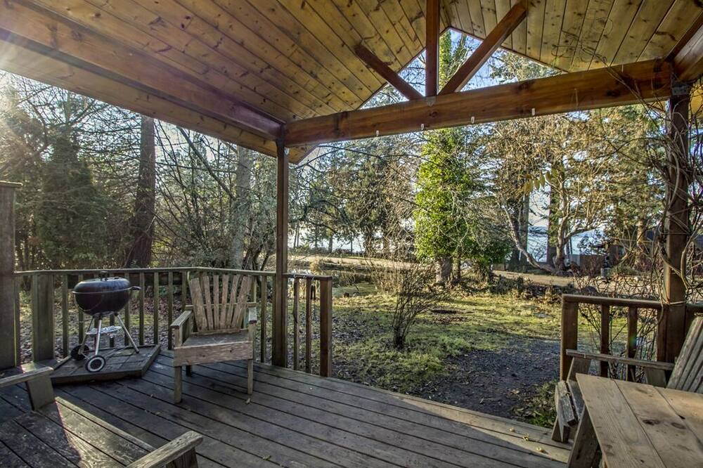 Photo of Others in Eastsound