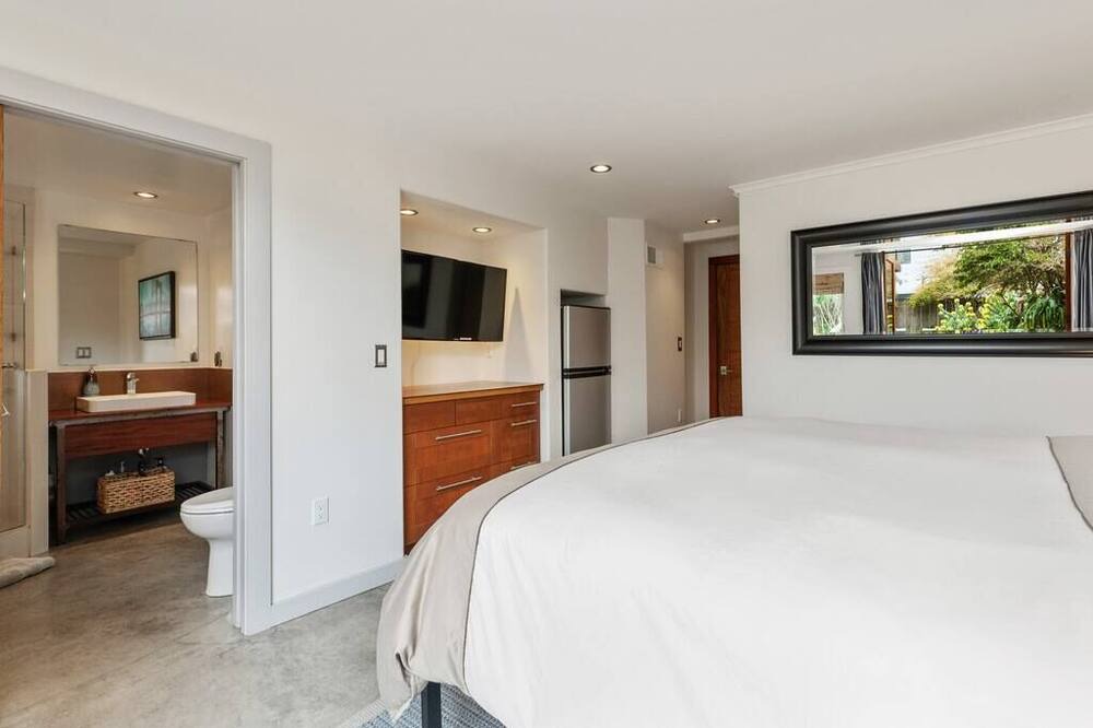 Photo of Others in Outer Sunset