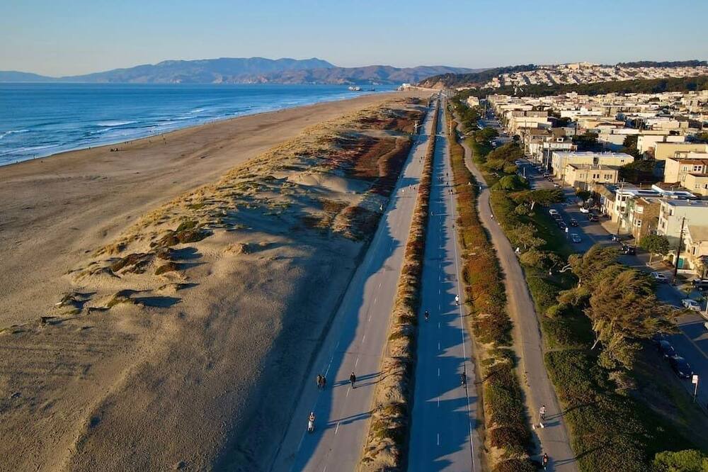 Photo of Others in Outer Sunset