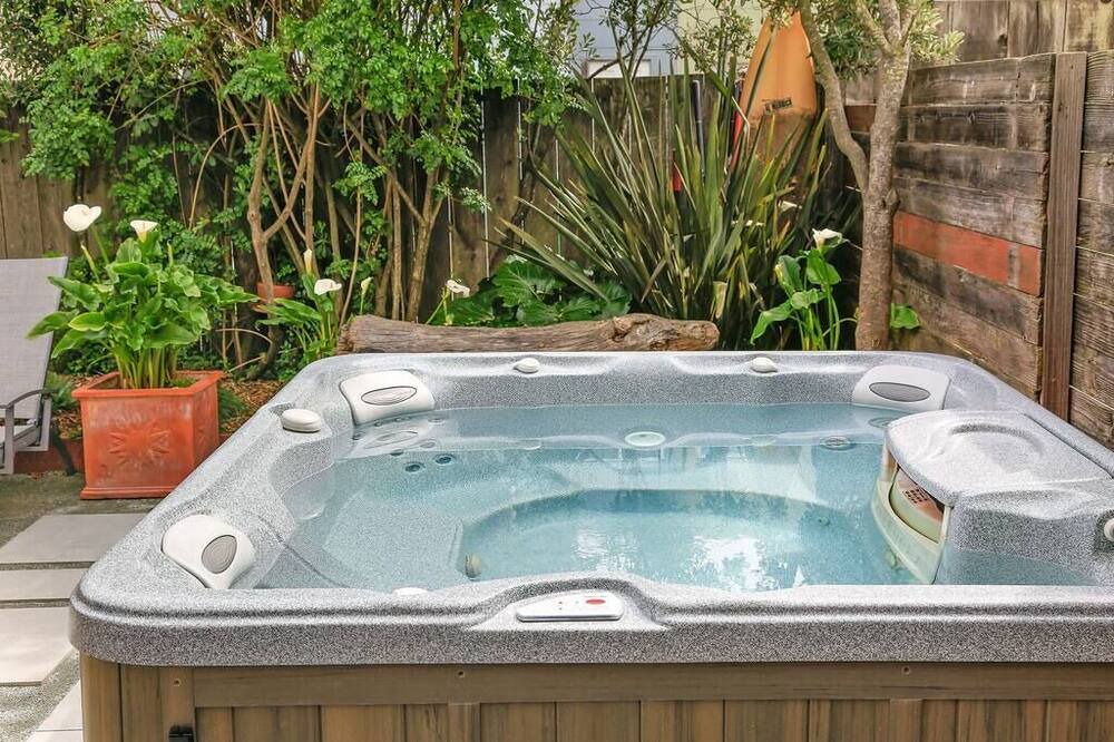 Photo of Others in Outer Sunset