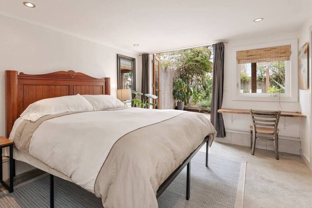 Photo of Others in Outer Sunset