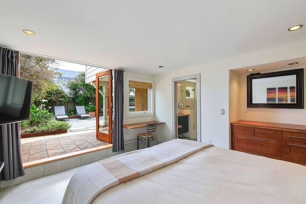 Photo of Outdoor in Outer Sunset