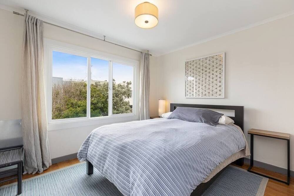 Photo of Others in Outer Sunset