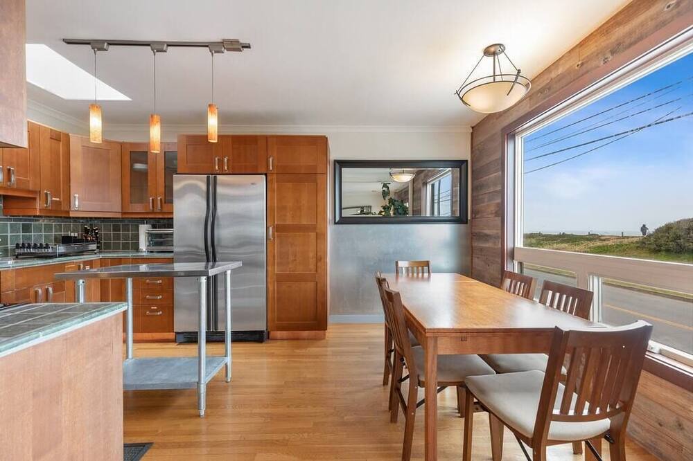 Photo of Others in Outer Sunset