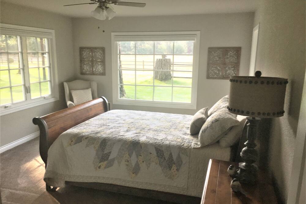 Photo of Bedroom in Camp Sherman