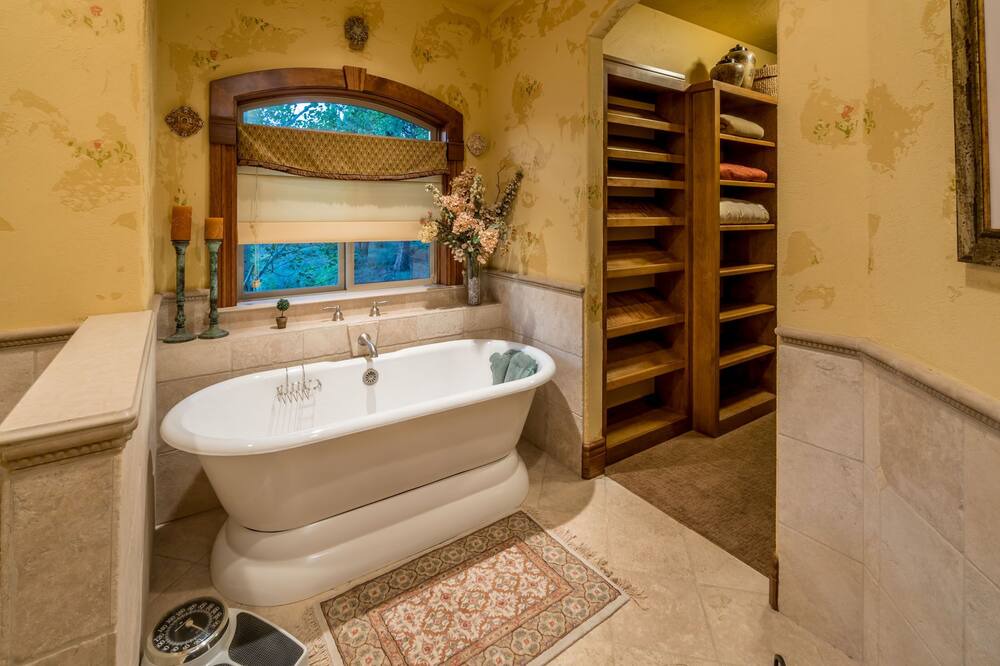 Photo of Bathroom in Bend
