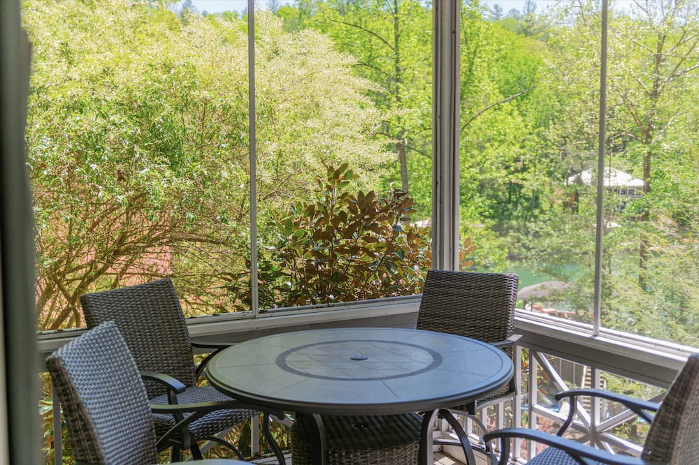 Photo of Outdoor in Tiger