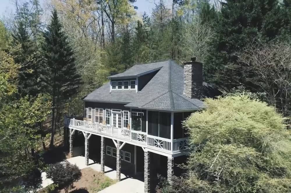 Photo of Outdoor in Tiger