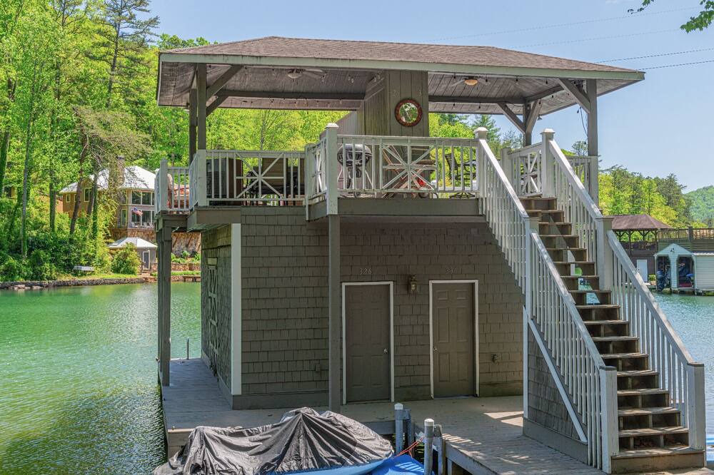 Photo of Outdoor in Tiger