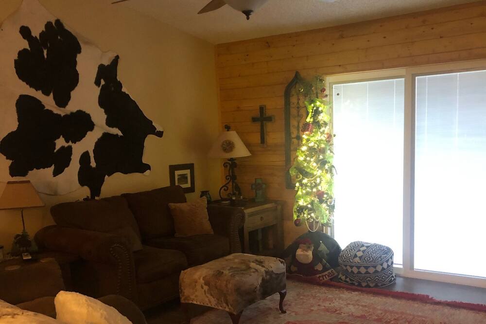 Photo of Bedroom in Ruidoso