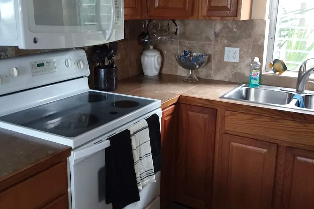 Photo of Kitchen in Keauhou