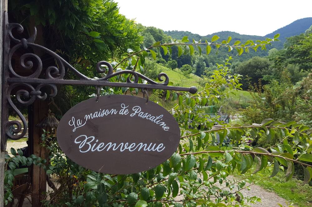 Photo of Outdoor in Campan