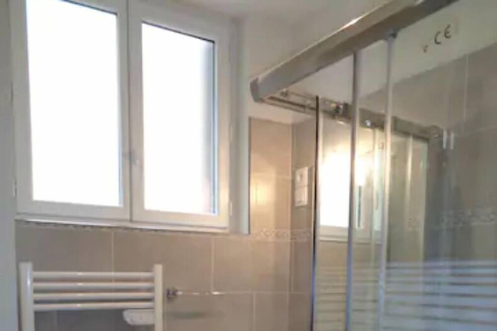 Photo of Bathroom in Bagneres-de-Luchon