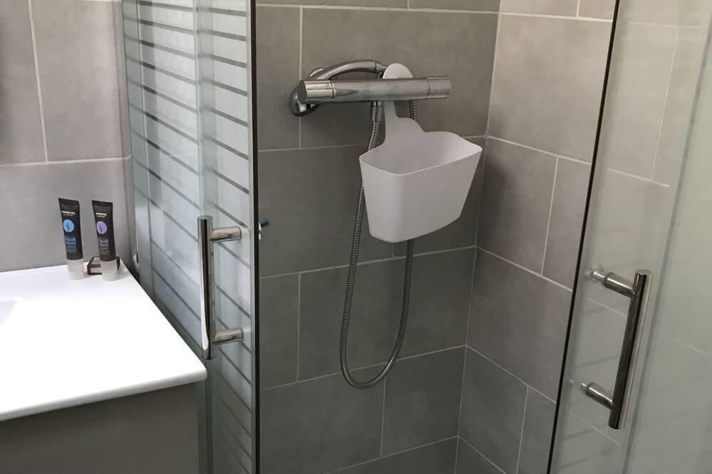 Photo of Bathroom in Bagneres-de-Luchon