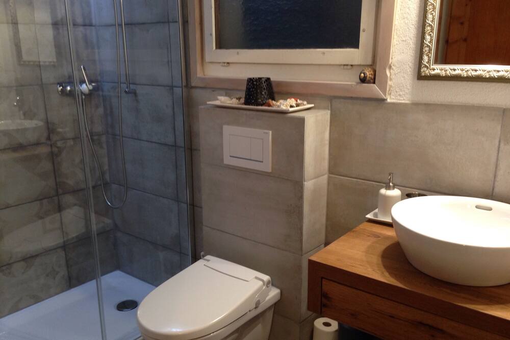 Photo of Bathroom in Mathon