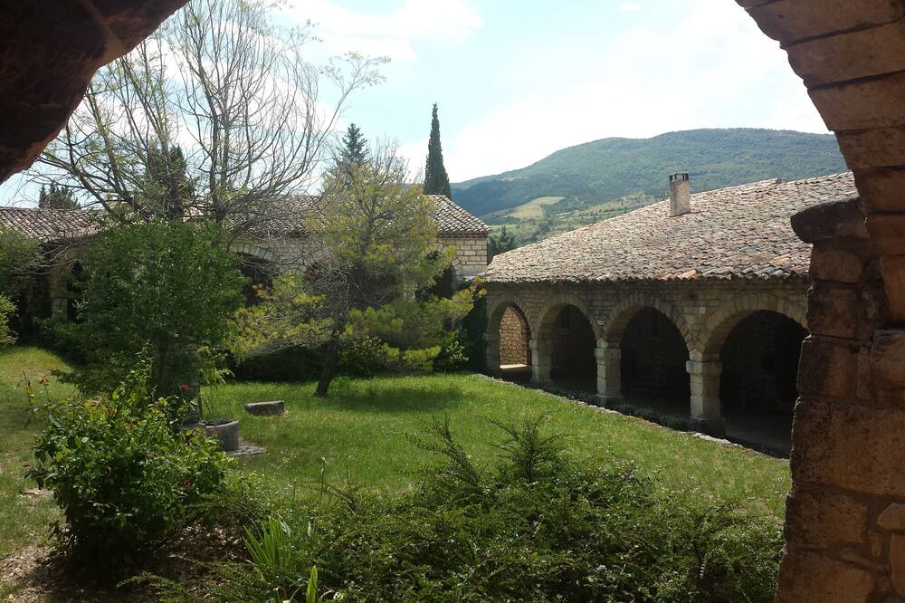 Photo of Outdoor in Montguers