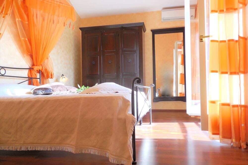 Photo of Bedroom in Stomorska