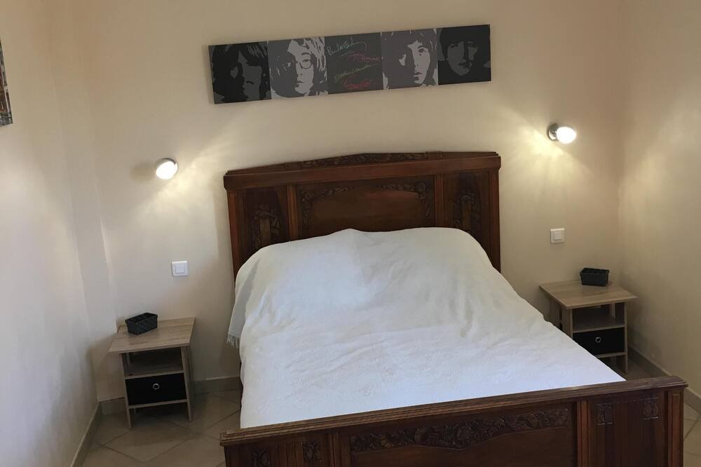 Photo of Bedroom in Tuchan