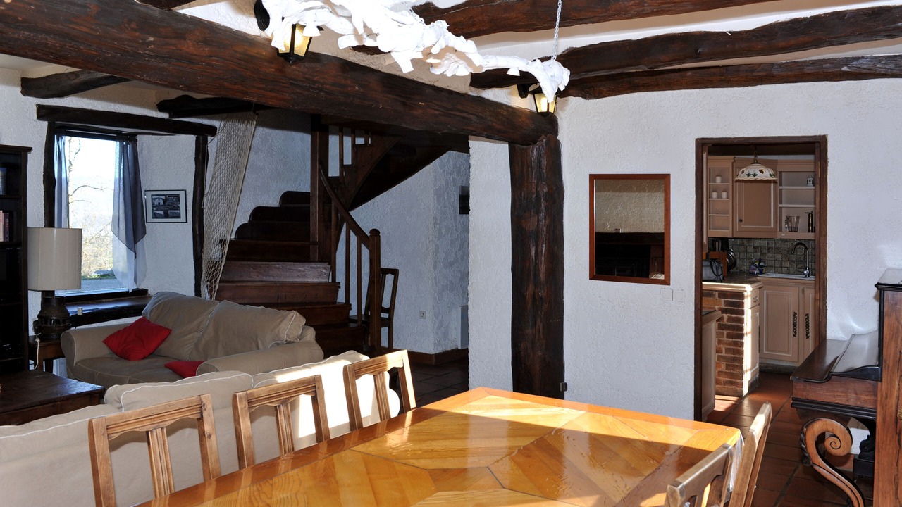 Photo of Others in Seix