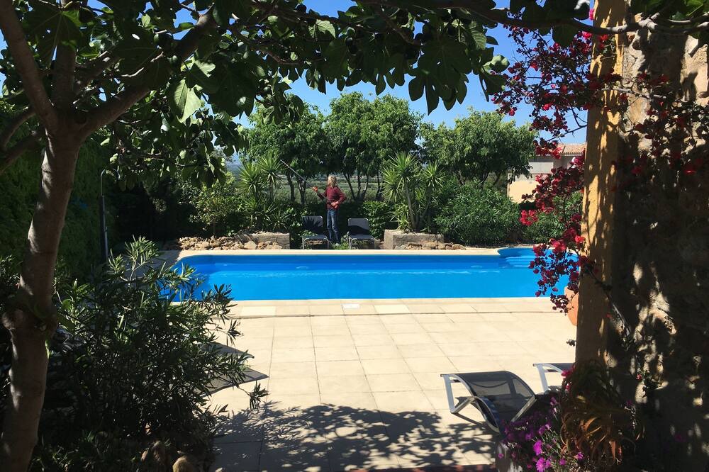 Photo of Outdoor in Palau-Saverdera