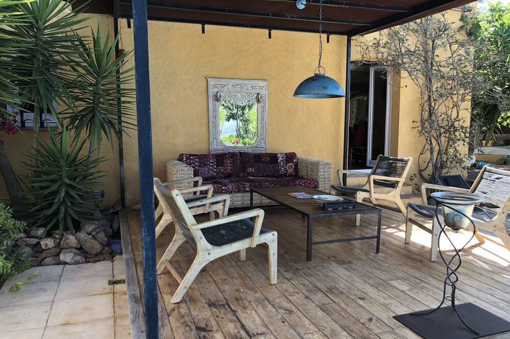 Photo of Patio Balcony in Palau-Saverdera