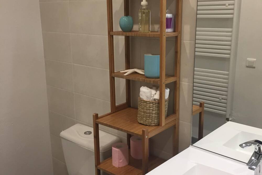 Photo of Bathroom in Beuzeville