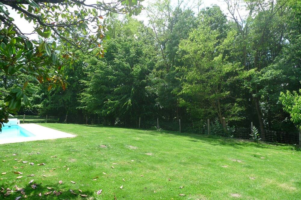 Photo of Outdoor in Landeronde