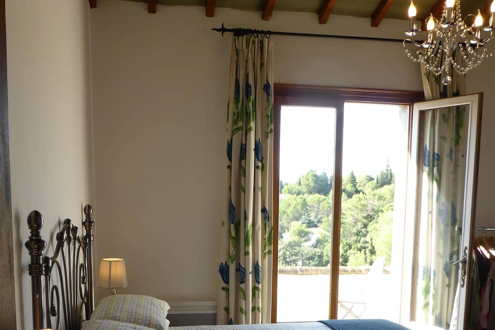 Photo of Bedroom in Caunes-Minervois