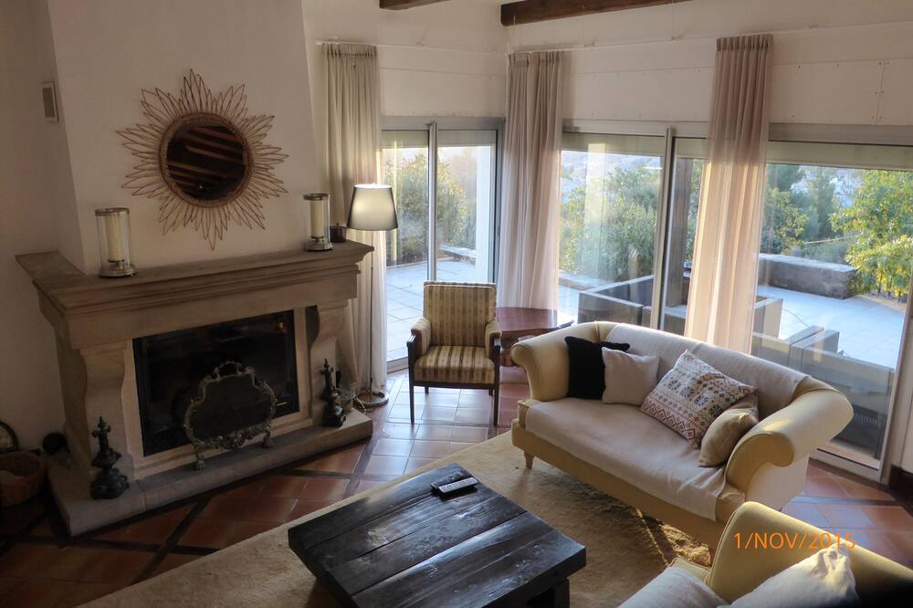 Photo of Bedroom in Caunes-Minervois