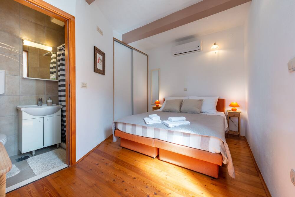 Photo of Bedroom in Mlini