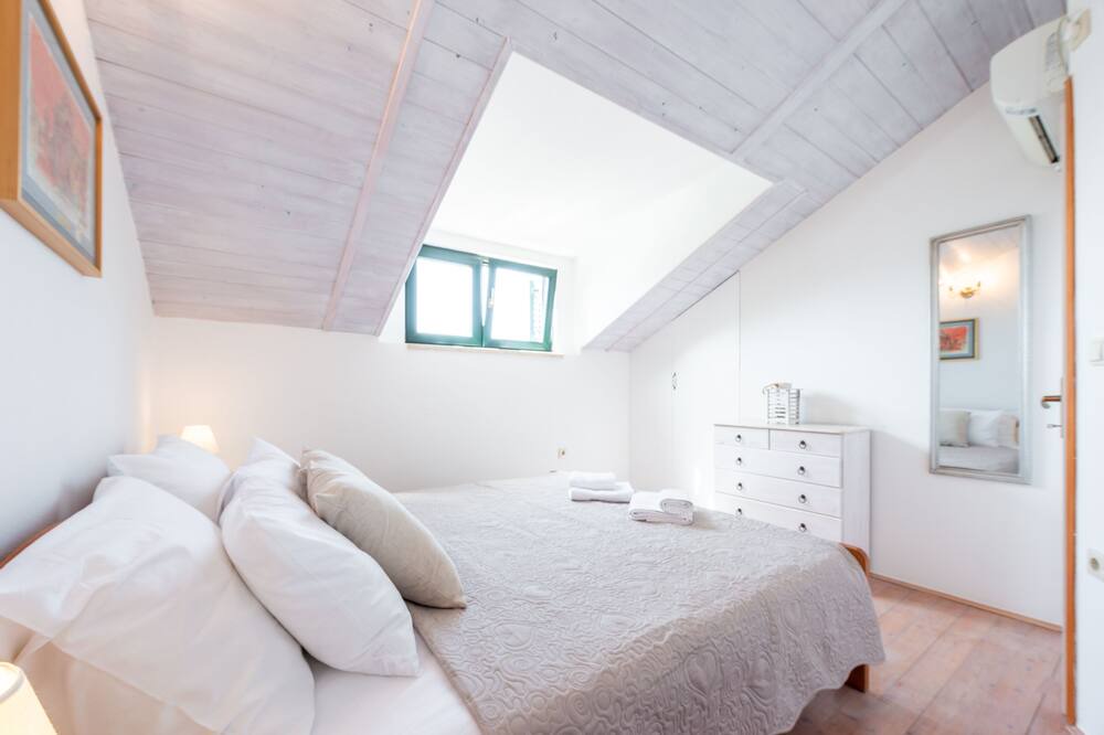 Photo of Bedroom in Mlini