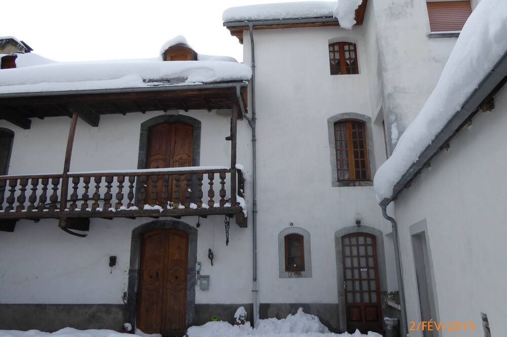 Photo of Outdoor in Esterre