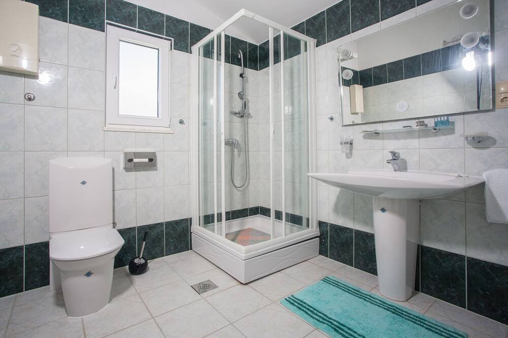 Photo of Bathroom in Okrug Donji