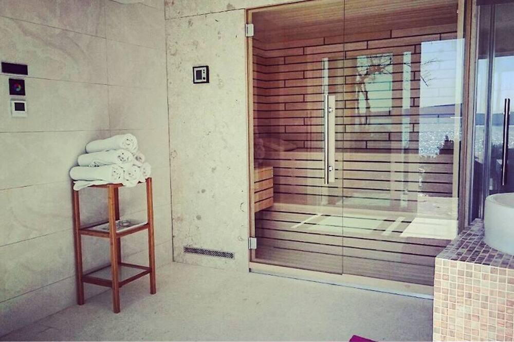 Photo of Bathroom in Okrug Donji
