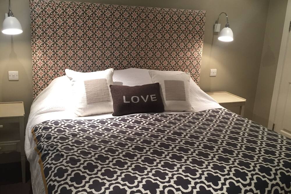 Photo of Others in Pimlico