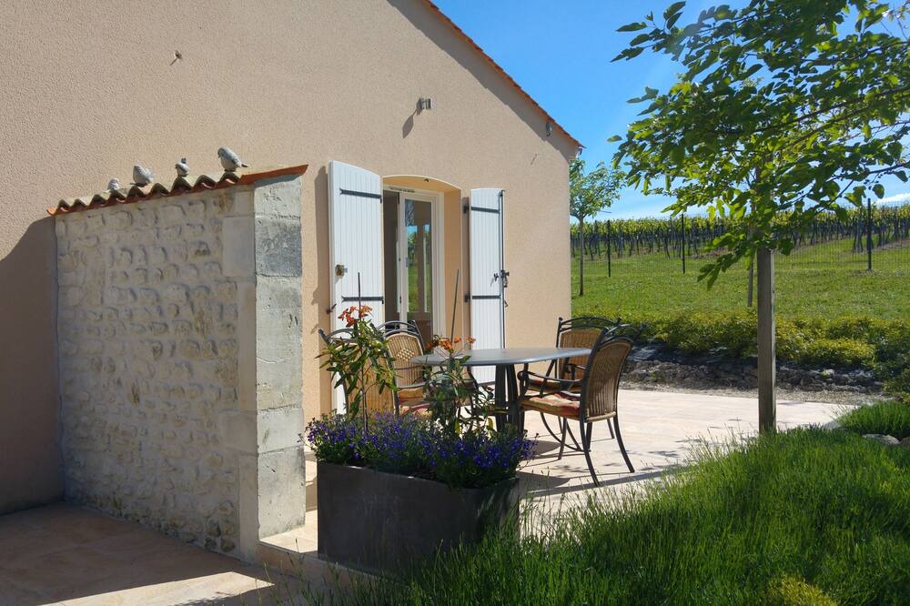 Photo of Patio Balcony in Segonzac