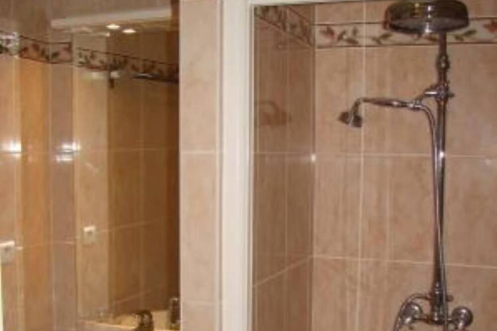 Photo of Bathroom in Segonzac