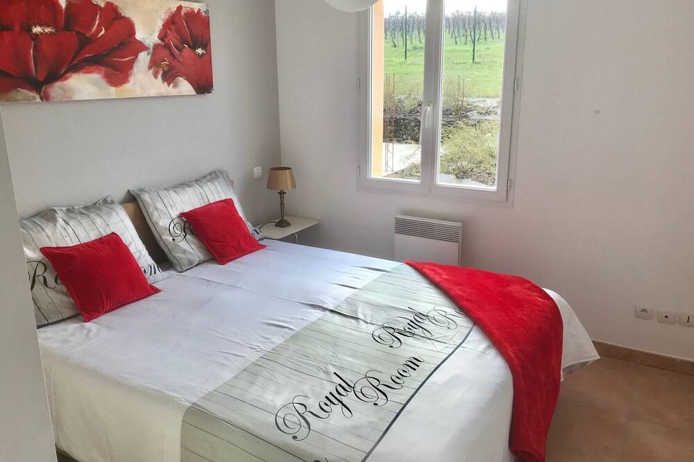 Photo of Bedroom in Segonzac