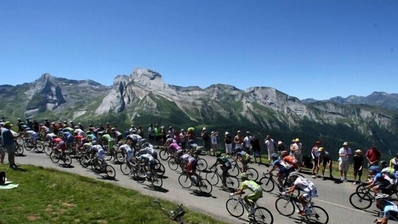 Photo of Others in Issor