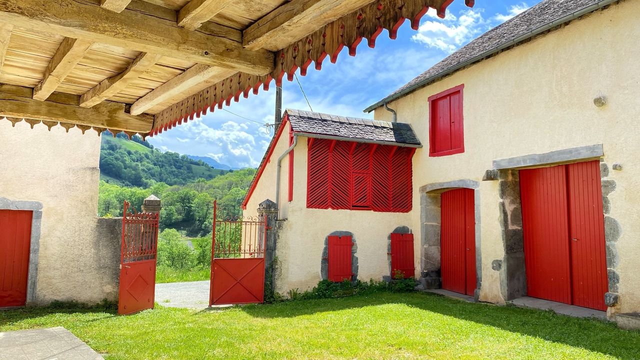 Photo of Outdoor in Issor