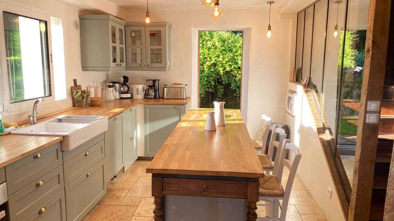 Photo of Kitchen in Issor