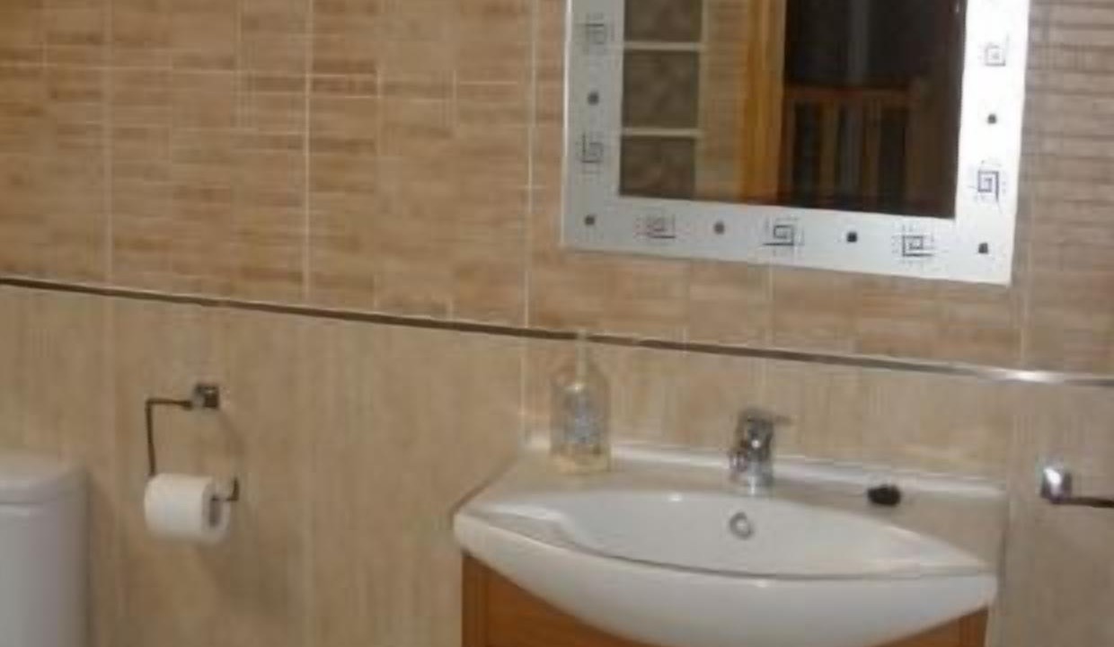 Photo of Bathroom in Saravillo