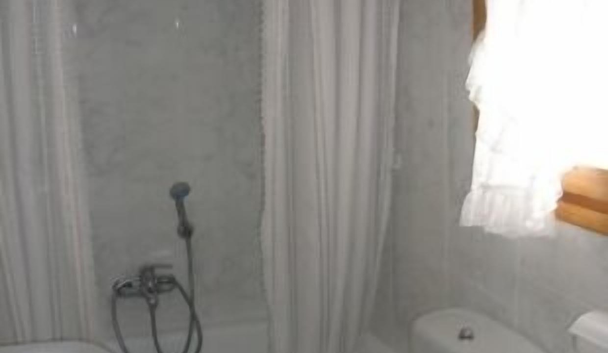 Photo of Bathroom in Saravillo