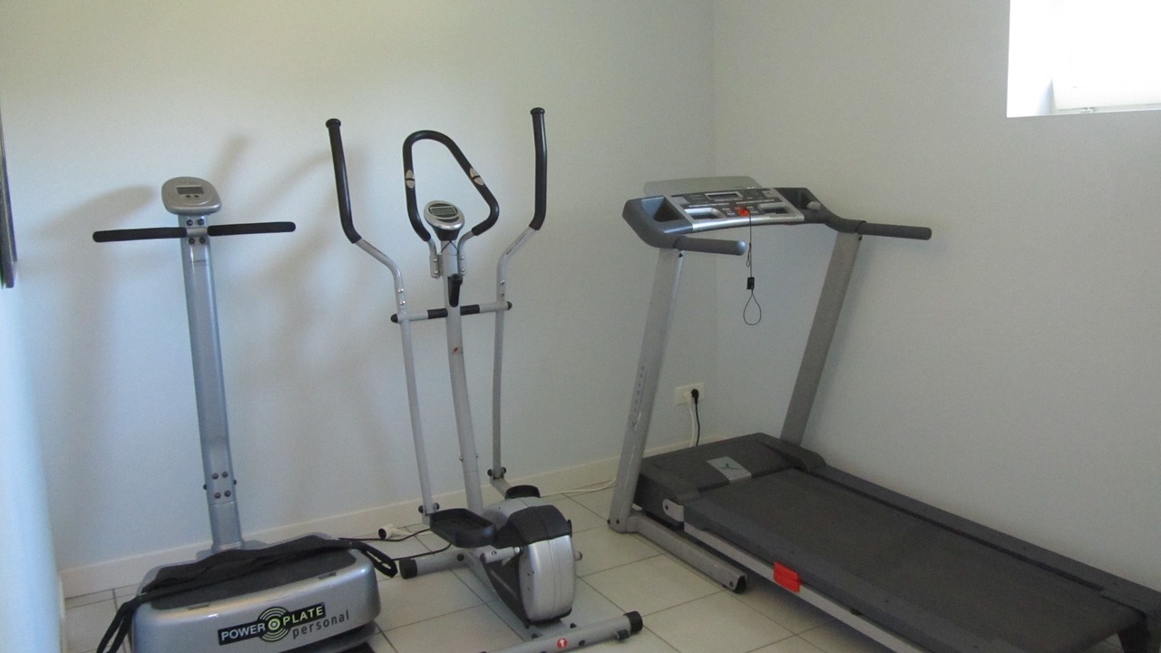 Photo of Others in Saires