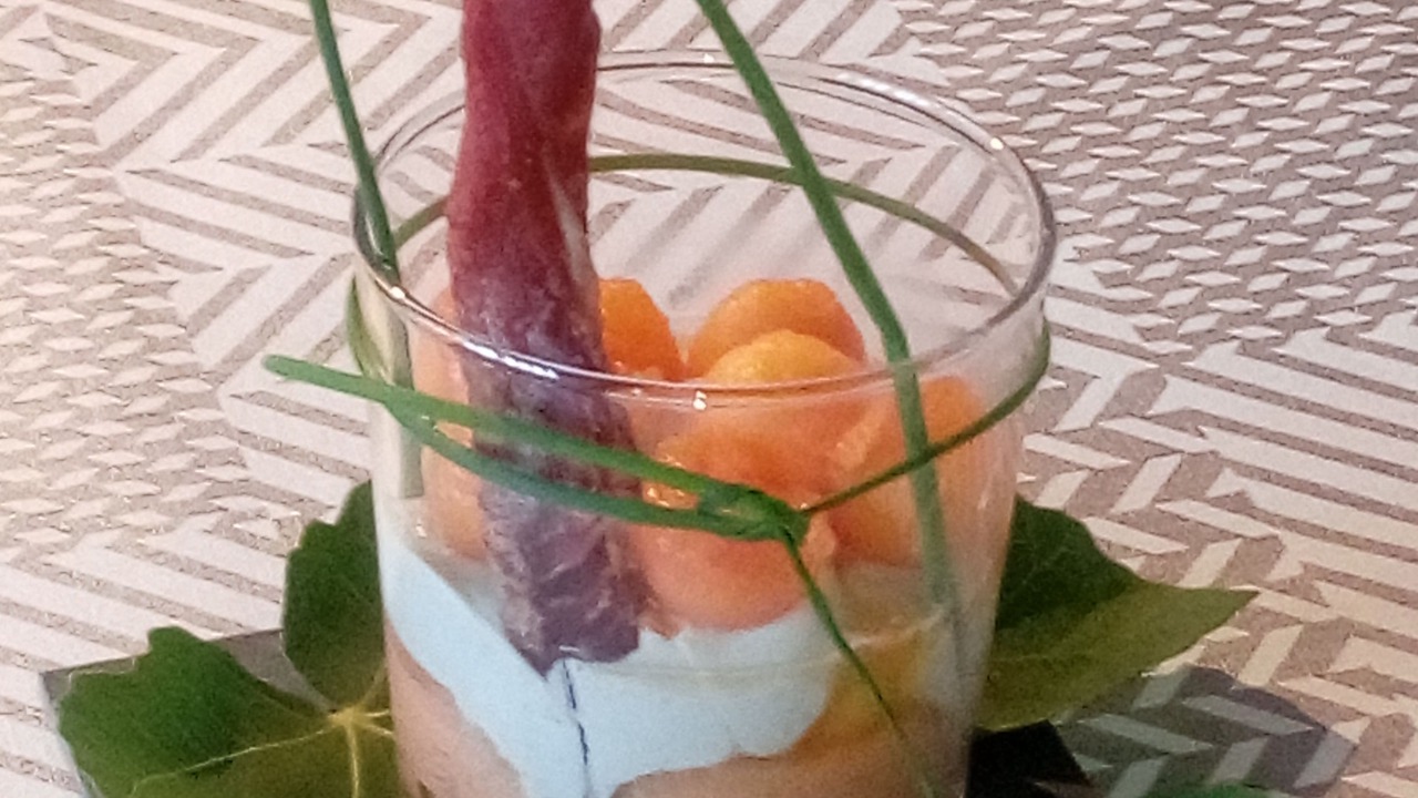 Photo of Others in Saires