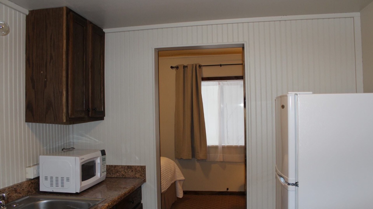 Photo of Kitchen in West Yellowstone