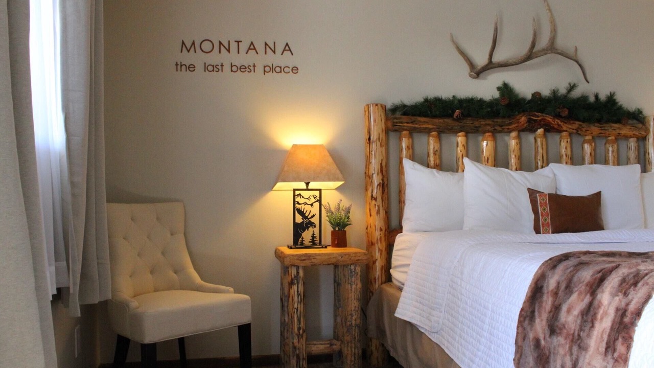 Photo of Bedroom in West Yellowstone