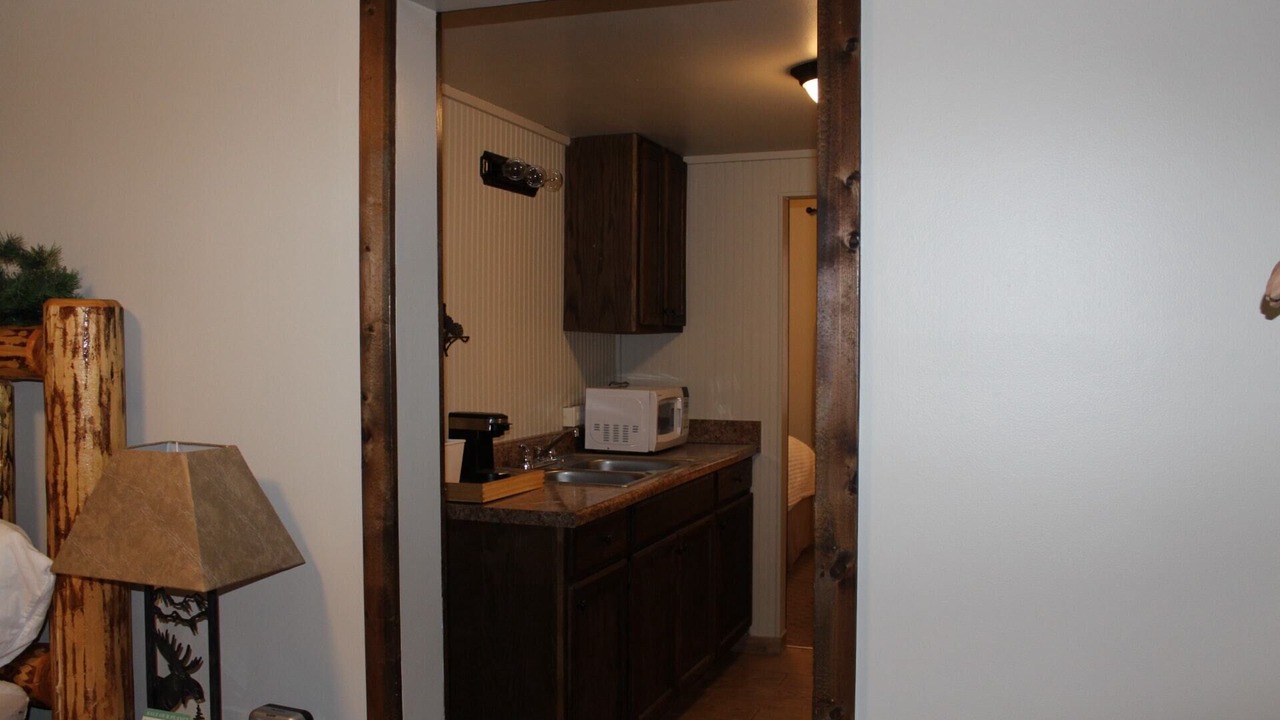 Photo of Kitchen in West Yellowstone