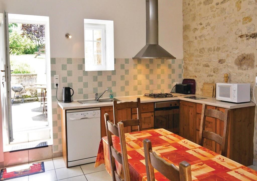 Photo of Kitchen in La Chapelle-Themer
